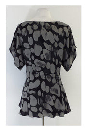 Current Boutique-Tracy Reese - Grey Spotted Silk Short Sleeve Blouse Sz S