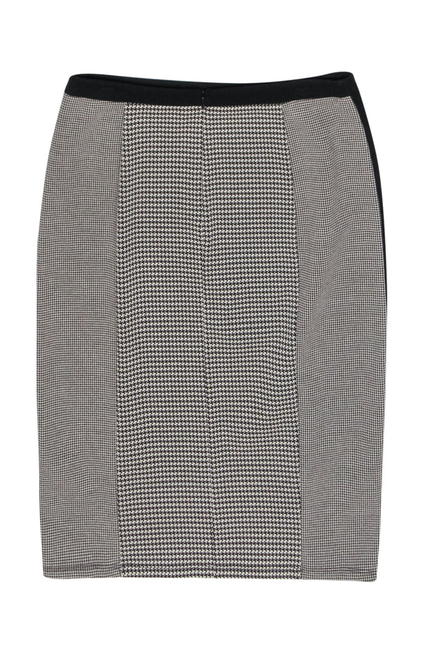 Current Boutique-Weekend Max Mara - Black & White Houndstooth Print Pencil Skirt w/ Paneling Sz M