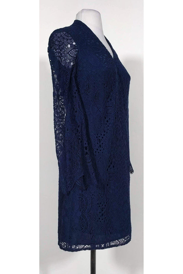 lilly pulitzer navy blue lace dress Dress Designer By Lilly Pulitzer In Navy, Size: S
