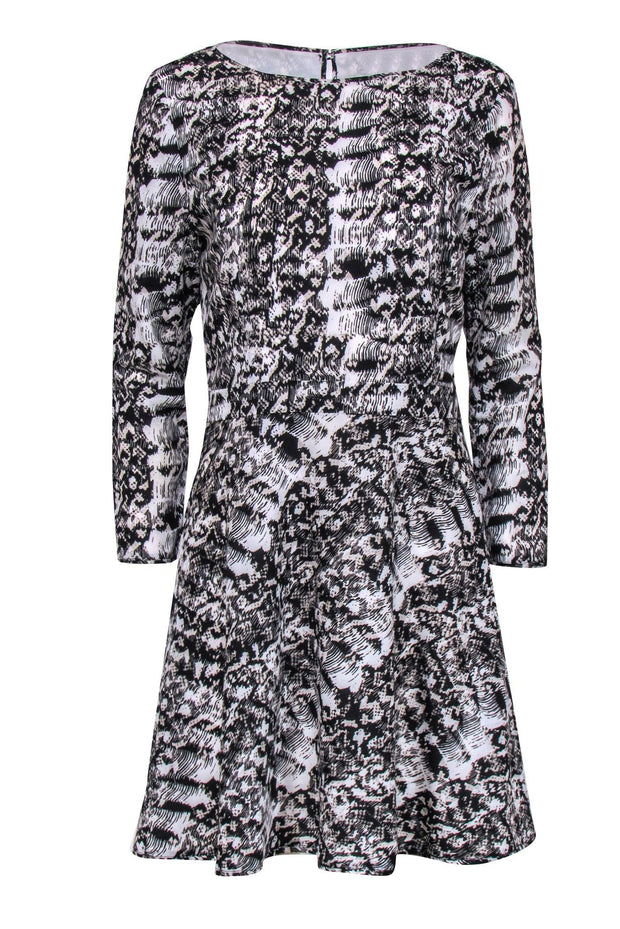 Reiss - Black & White Snake Print Fit & Flare Dress Sz 8 Reiss - Black & White Snake Print Fit & Flare Dress Sz 8