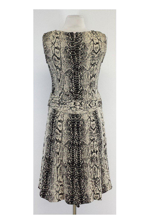 St. John - Beige & Black Snakeskin Knit Fit & Flare Dress Sz 8 St. John - Beige & Black Snakeskin Knit Fit & Flare Dress Sz 8